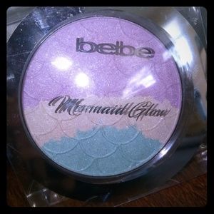 ⭐ Bebe mermaid glow highlighter/ HUGE compact